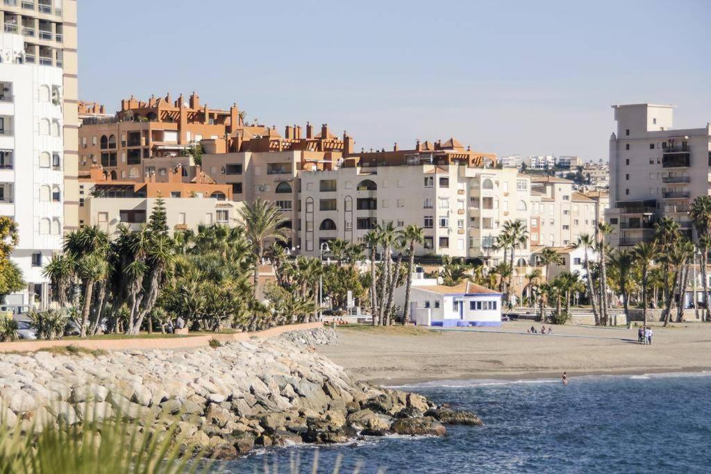 Apartment Acogedor Con 3 Piscinas En Primera Linea De Playa