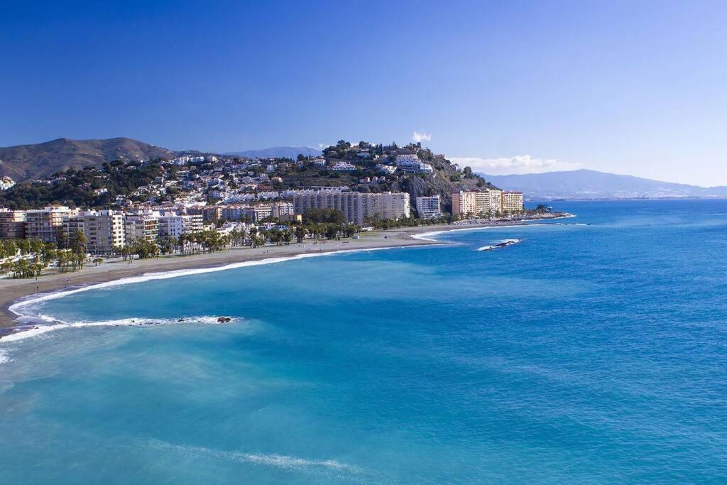 Apartment Acogedor Con 3 Piscinas En Primera Linea De Playa